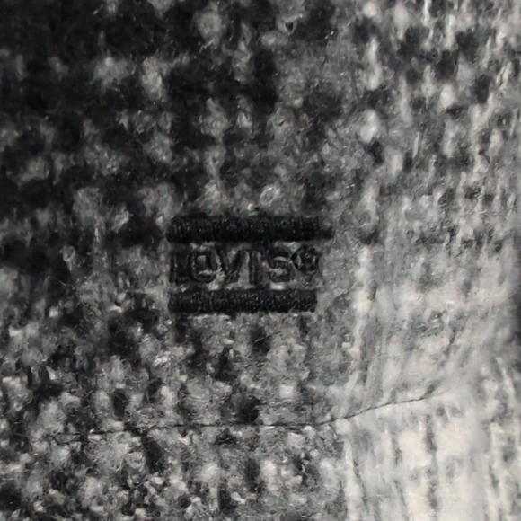 Women's Levi's Wool Puffer Jacket Size medium - Picture 3 of 13